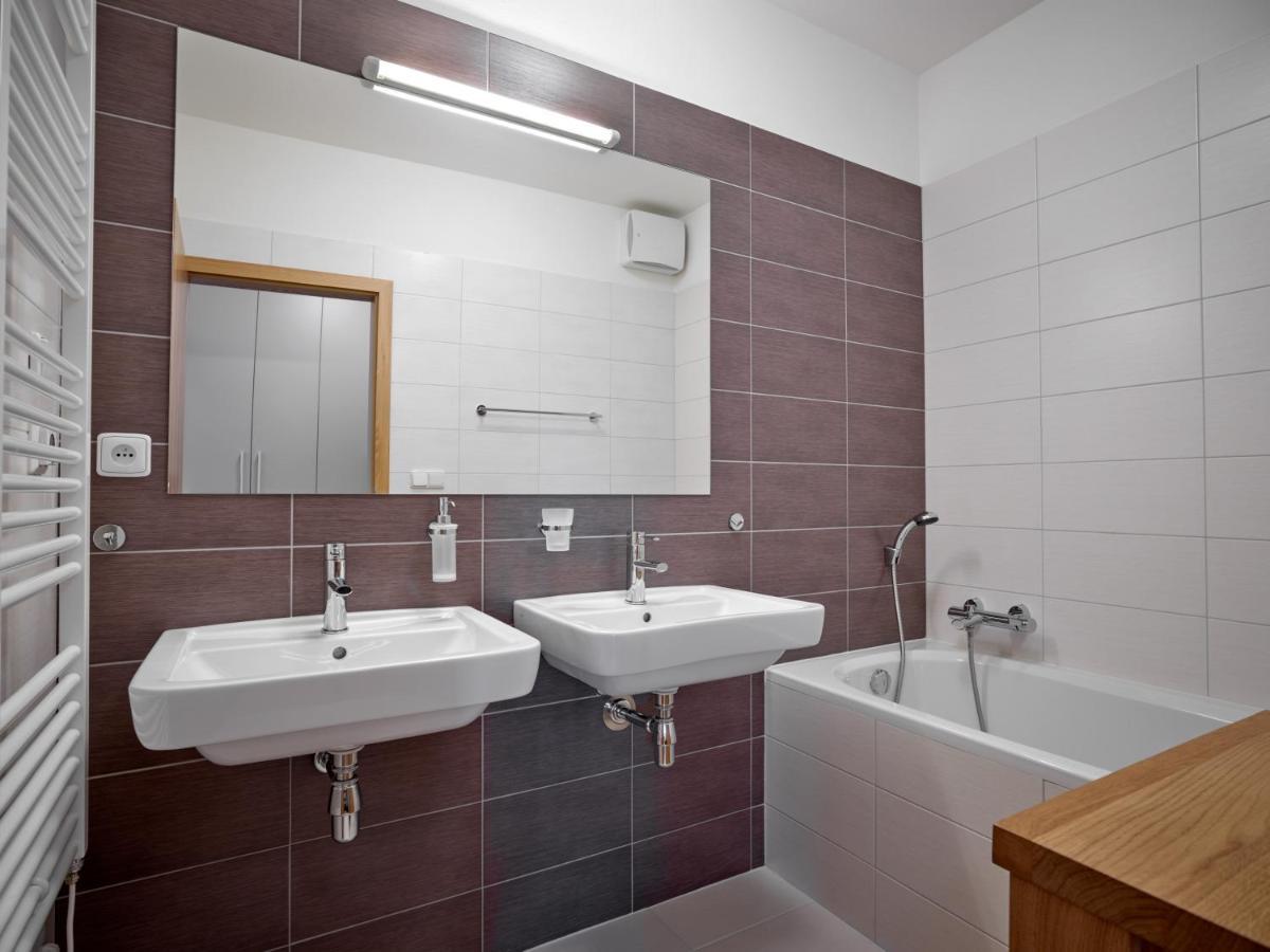 Apartmany Velka Morava โดลนี โมราวา ภายนอก รูปภาพ